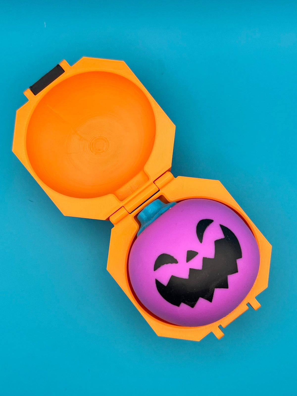 NeeDoh Jack o Lantern Case