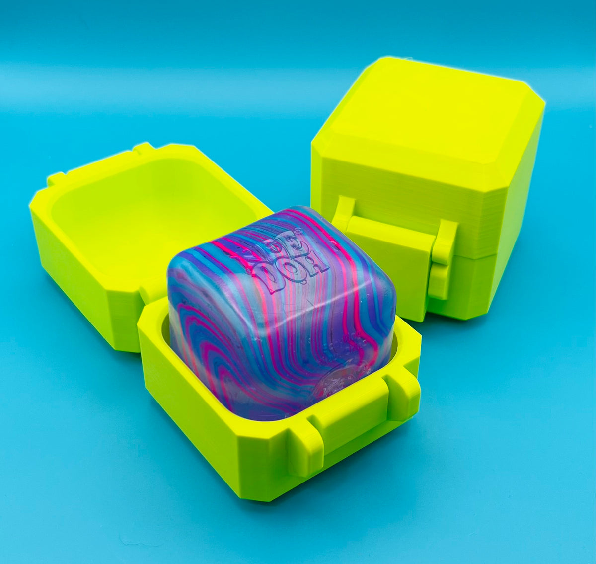 NeeDoh Nice Cube Swirl & Case Combo