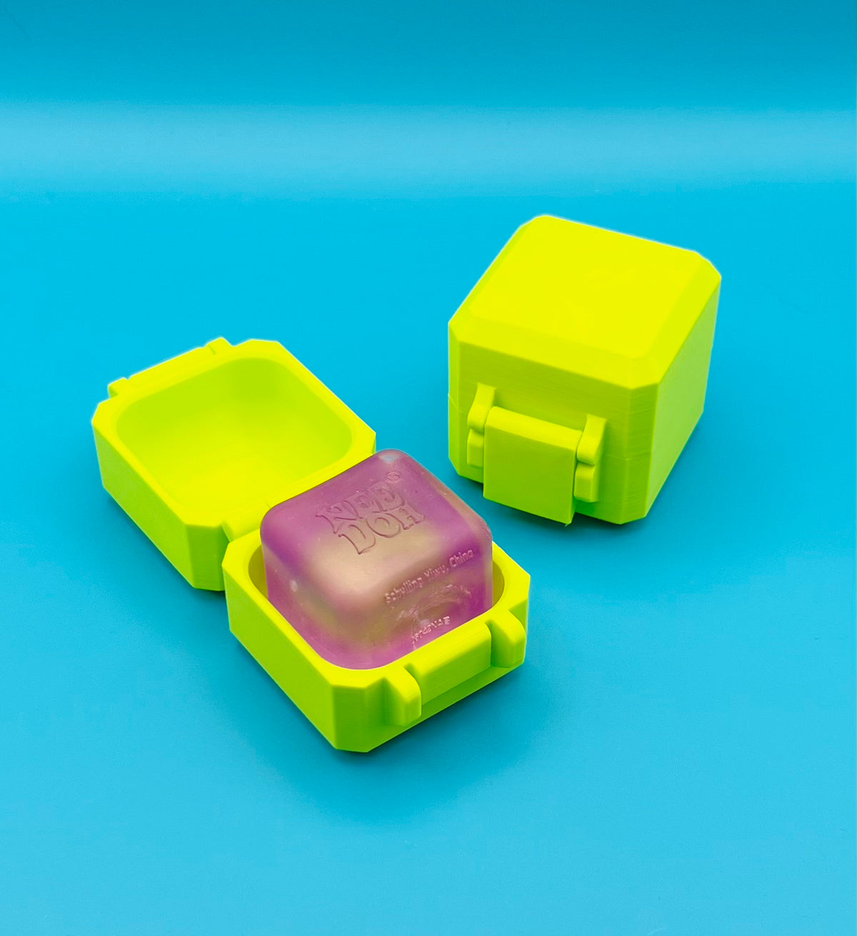 NeeDoh Nice Ice Baby & Case Combo